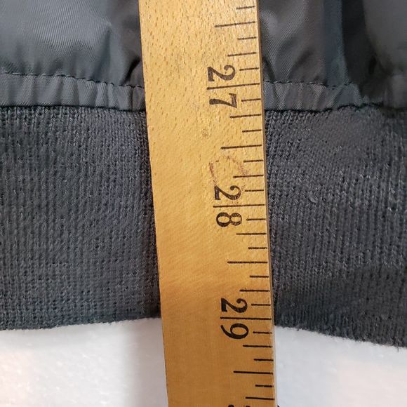 Men's Grand Slam Penguin Long Sleeve V-neck Pullover, Size Medium - Picture 7 of 9